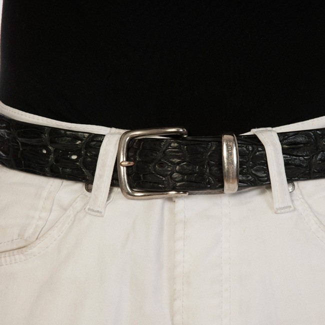luxury leather belts oynx close up